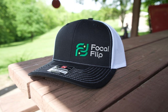 FocalFlip Friday Hat - Black/White Richardson 112