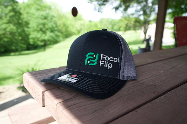 FocalFlip Friday Hat - Black/Gray Richardson 112
